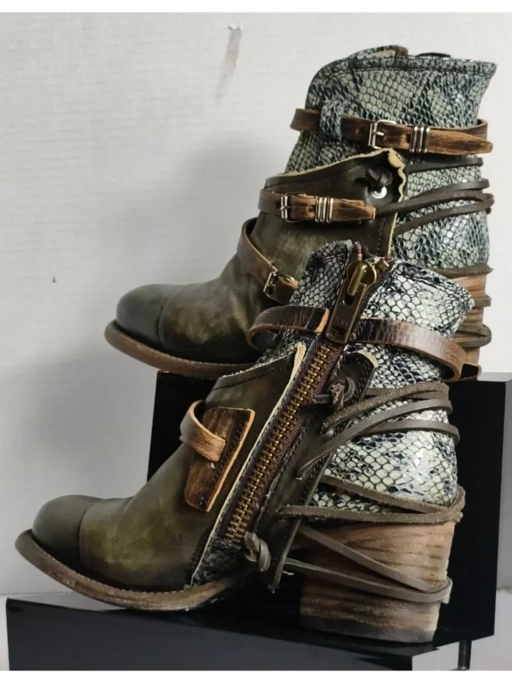Freebird Crue Womens 7 Leather Backlace Booties Olive Green Distressed Buckle